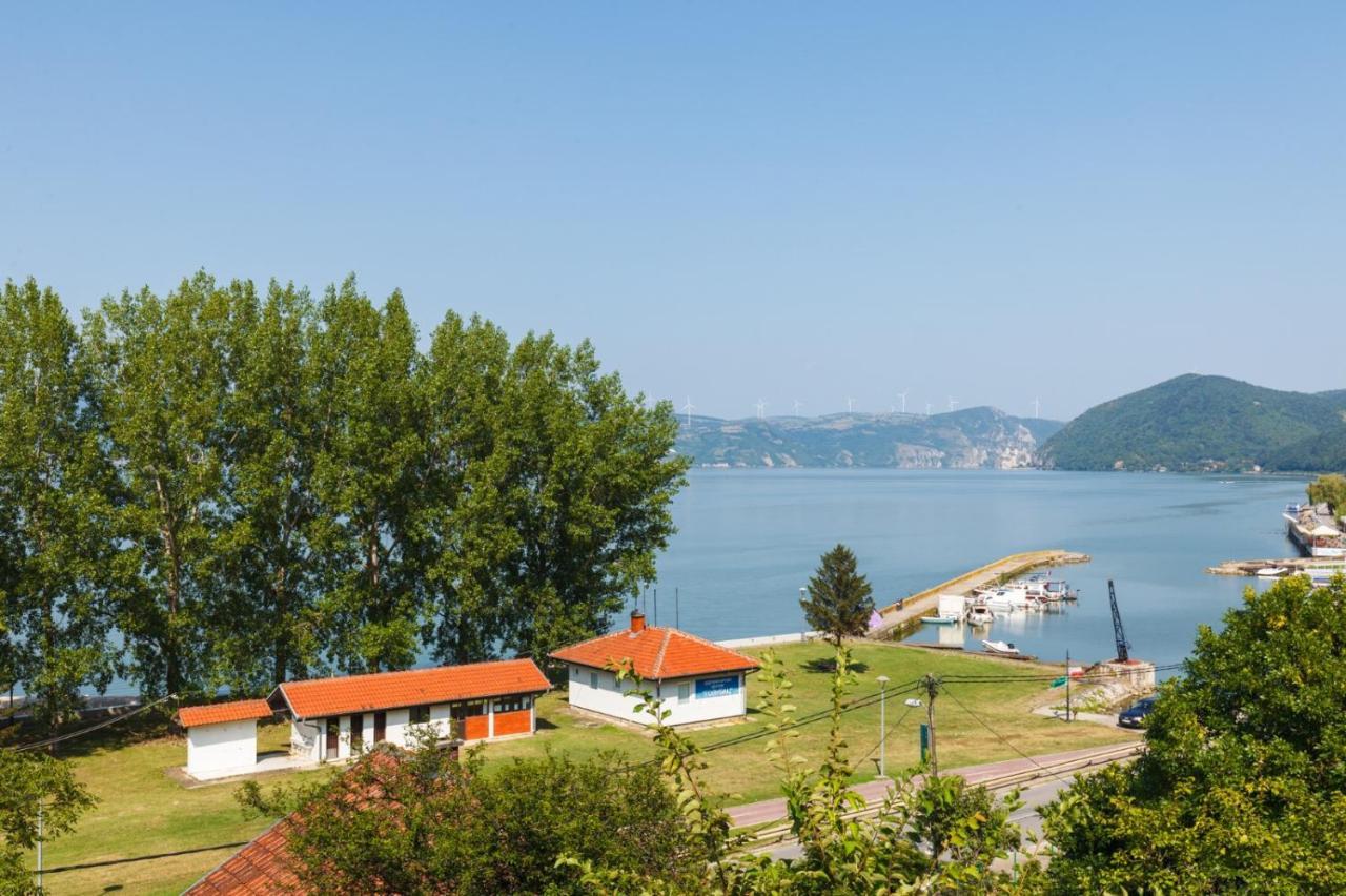 Apartmani Porto Golubac Exterior foto